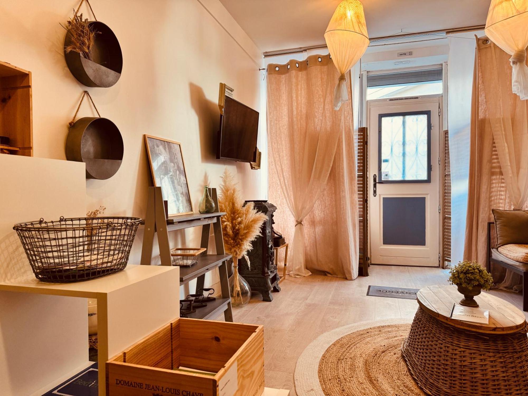 La Lavandière upcycling, confort, fibre BedinShop Romans-sur-Isère Esterno foto